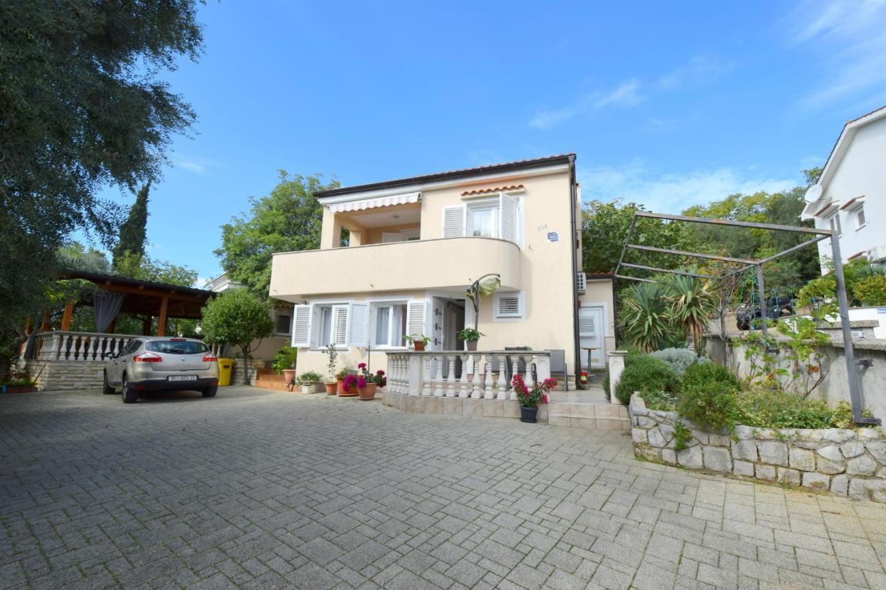 Apartments Julia Čižići Eksteriør bilde