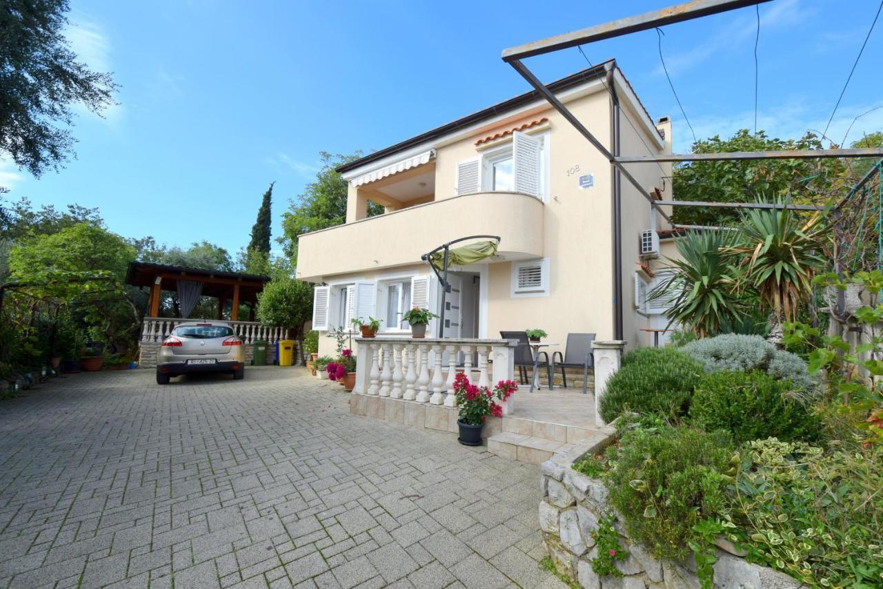 Apartments Julia Čižići Eksteriør bilde