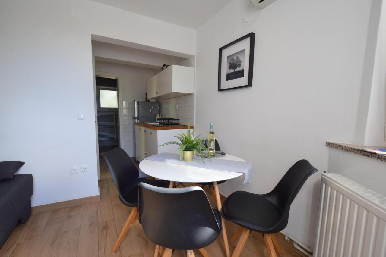 Apartments Julia Čižići Eksteriør bilde