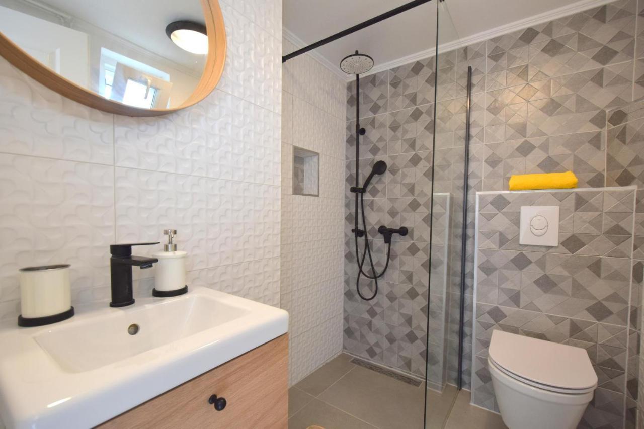Apartments Julia Čižići Eksteriør bilde