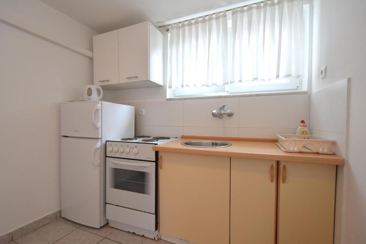 Apartments Julia Čižići Eksteriør bilde